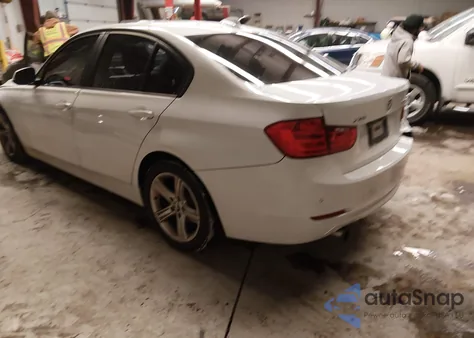 2015 BMW 320I xDrive z USA, uszkodzony, nr VIN WBA3C3C53FP664500